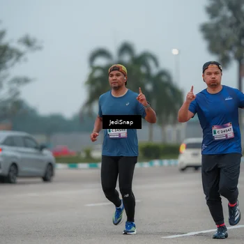 Runner Photo 7526000
