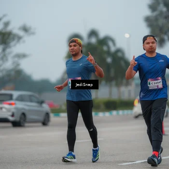 Runner Photo 7526003