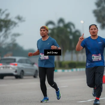 Runner Photo 7526005