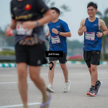 Runner Photo 7526006