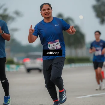 Runner Photo 7526014