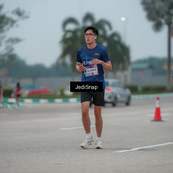 Runner Photo 7526016