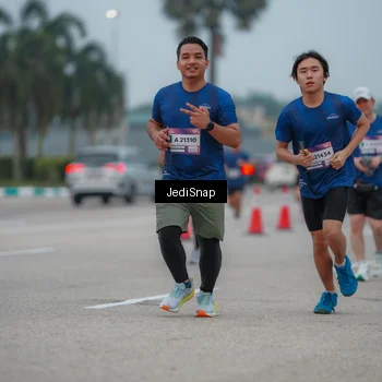 Runner Photo 7526023