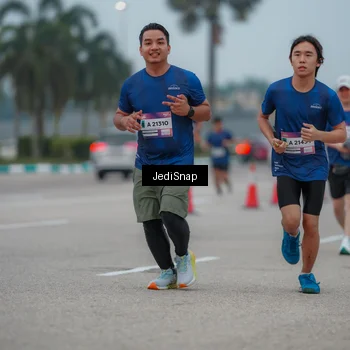 Runner Photo 7526026