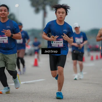Runner Photo 7526028