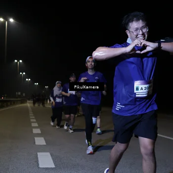 Runner Photo 7526034