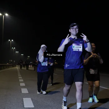 Runner Photo 7526047