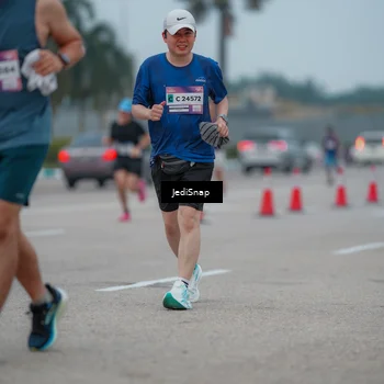 Runner Photo 7526048