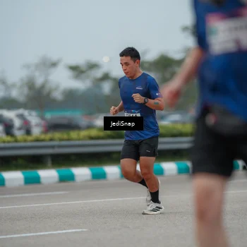 Runner Photo 7526055