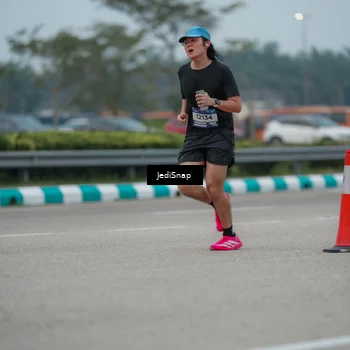 Runner Photo 7526058