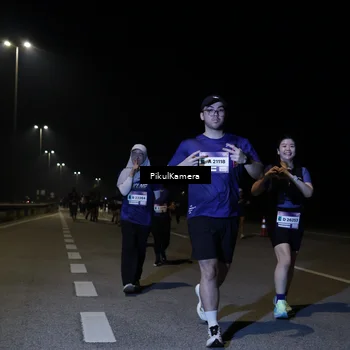Runner Photo 7526060
