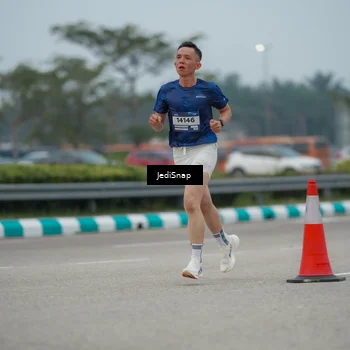 Runner Photo 7526067