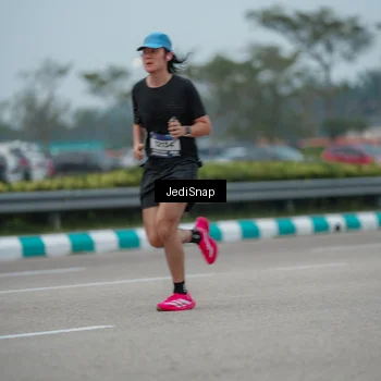 Runner Photo 7526068