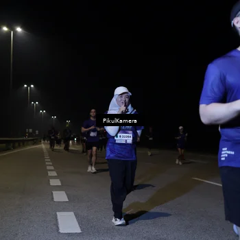 Runner Photo 7526075