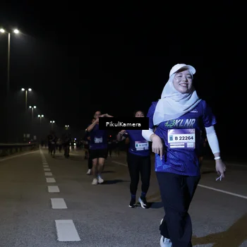 Runner Photo 7526076