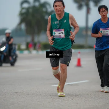 Runner Photo 7526077