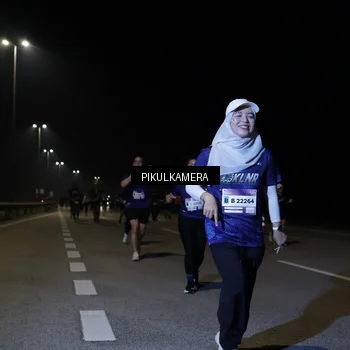 Runner Photo 7526083