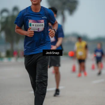 Runner Photo 7526091