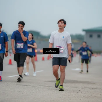 Runner Photo 7526096