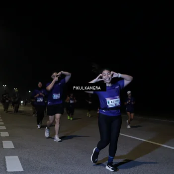 Runner Photo 7526099