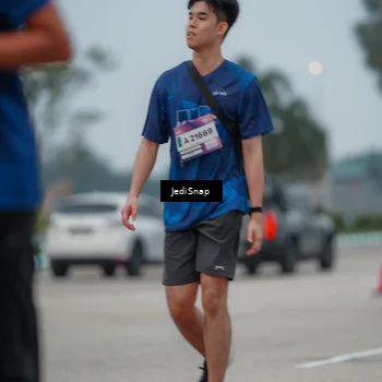 Runner Photo 7526100