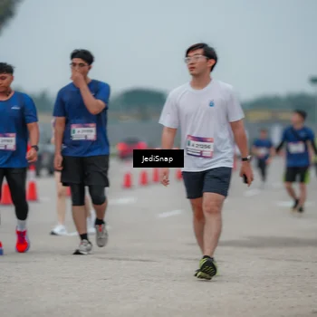 Runner Photo 7526102
