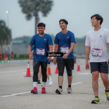Runner Photo 7526107