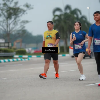 Runner Photo 7526113
