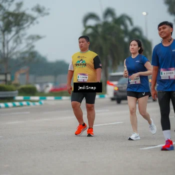 Runner Photo 7526114