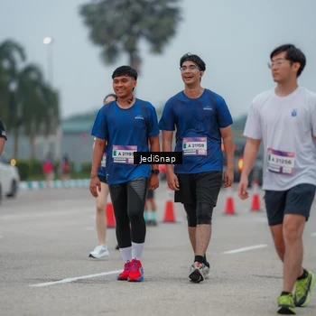 Runner Photo 7526115
