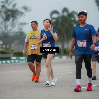 Runner Photo 7526121