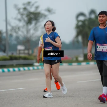 Runner Photo 7526123