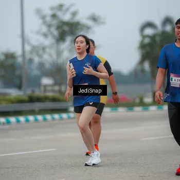 Runner Photo 7526125