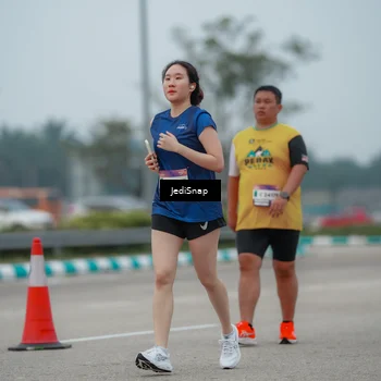 Runner Photo 7526131