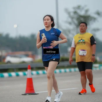 Runner Photo 7526133
