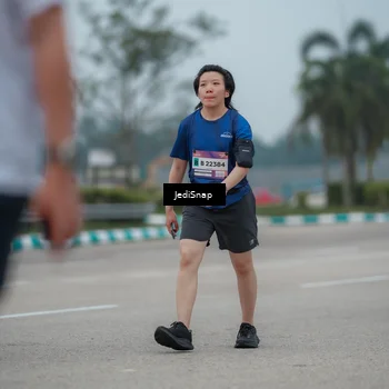 Runner Photo 7526135