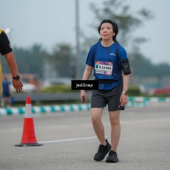 Runner Photo 7526165