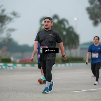 Runner Photo 7526199