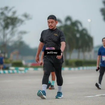 Runner Photo 7526204