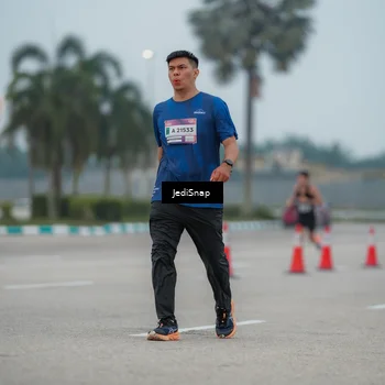 Runner Photo 7526244
