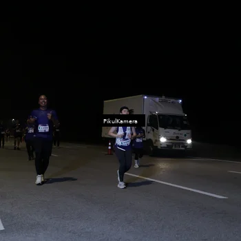 Runner Photo 7526250