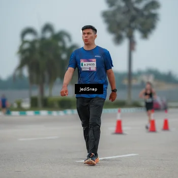 Runner Photo 7526252