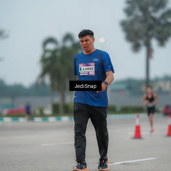 Runner Photo 7526256