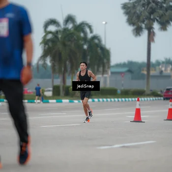 Runner Photo 7526260