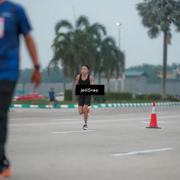 Runner Photo 7526261