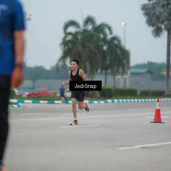Runner Photo 7526265