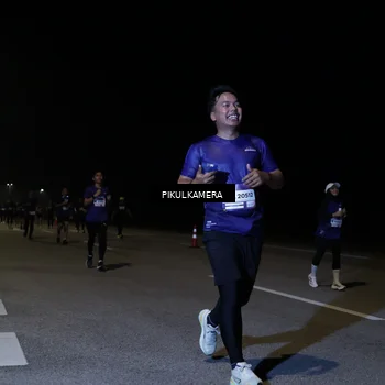 Runner Photo 7526273