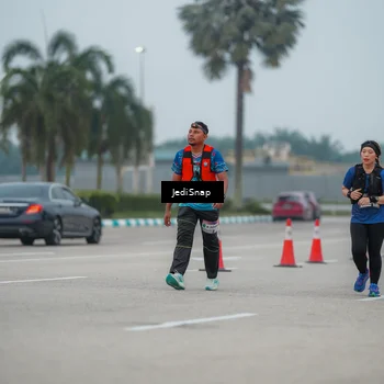 Runner Photo 7526276