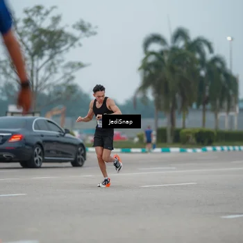 Runner Photo 7526278
