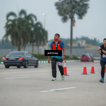 Runner Photo 7526280